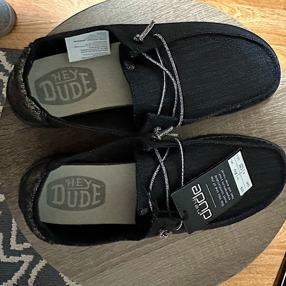 Hey Dudes Women's size 10